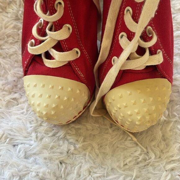 Zigi Girl Salute Red canvas lace up ankle hidden platform heels beige trimsSZ8.5 - Picture 12 of 12